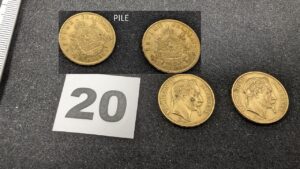 2 Pieces Napoleon II tête laurée année 1866 en or 900/1000 21,6g. PB 12,8g
