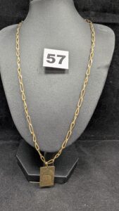 1 Chaine maille cheval (L50cm) et pendentif photo (1,5x3cm) le tout en or 750/1000 18k. PB 12,47g