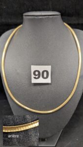 1 Collier maille Oméga (L43cm, système à cliquet cassé, fermeture assurée par le huit de sécurité fonctionnel) en or 750/1000 18k. PB 15,92g