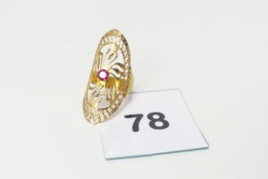 1 bague en or 750/1000 18k ornée d'une pierre rose (Td60). PB 3,1g