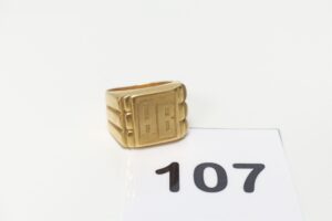 1 Chevalière gravée "AB" en or 750/1000 18k (td60). PB 10,8g