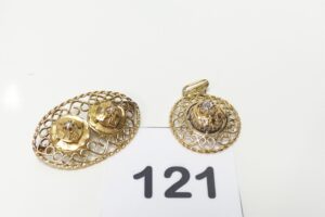 1 Broche détériorée ornée de 2 petites perles et 1 pendentif détérioré. Le tout en or 750/1000 18k mais avec soudures en métal. PB 11,2g