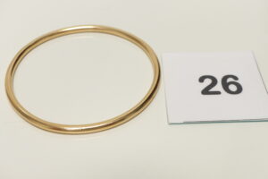1 Bracelet jonc en or 750/1000 (Diamètre 6,5cm). PB 28,7g