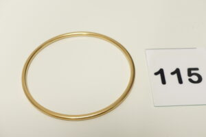 1 Bracelet jonc en or 750/1000 (18K, Diamètre 6,5 cm). PB 20g